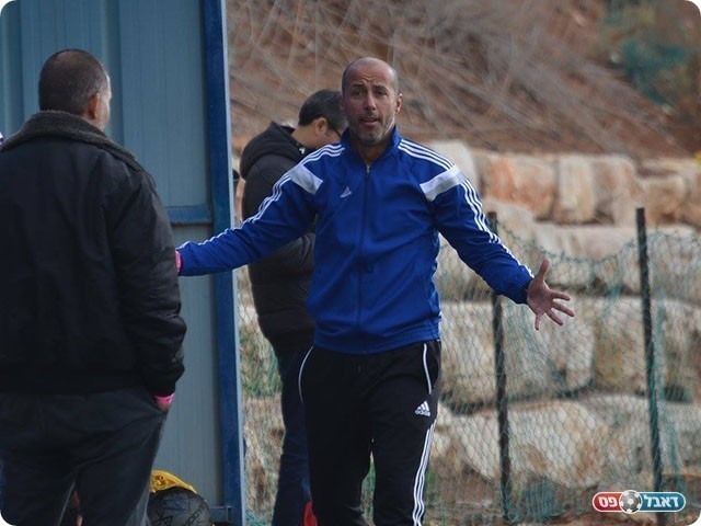 מאמן איכסל איימן חלאיילה (אבי רביבו)